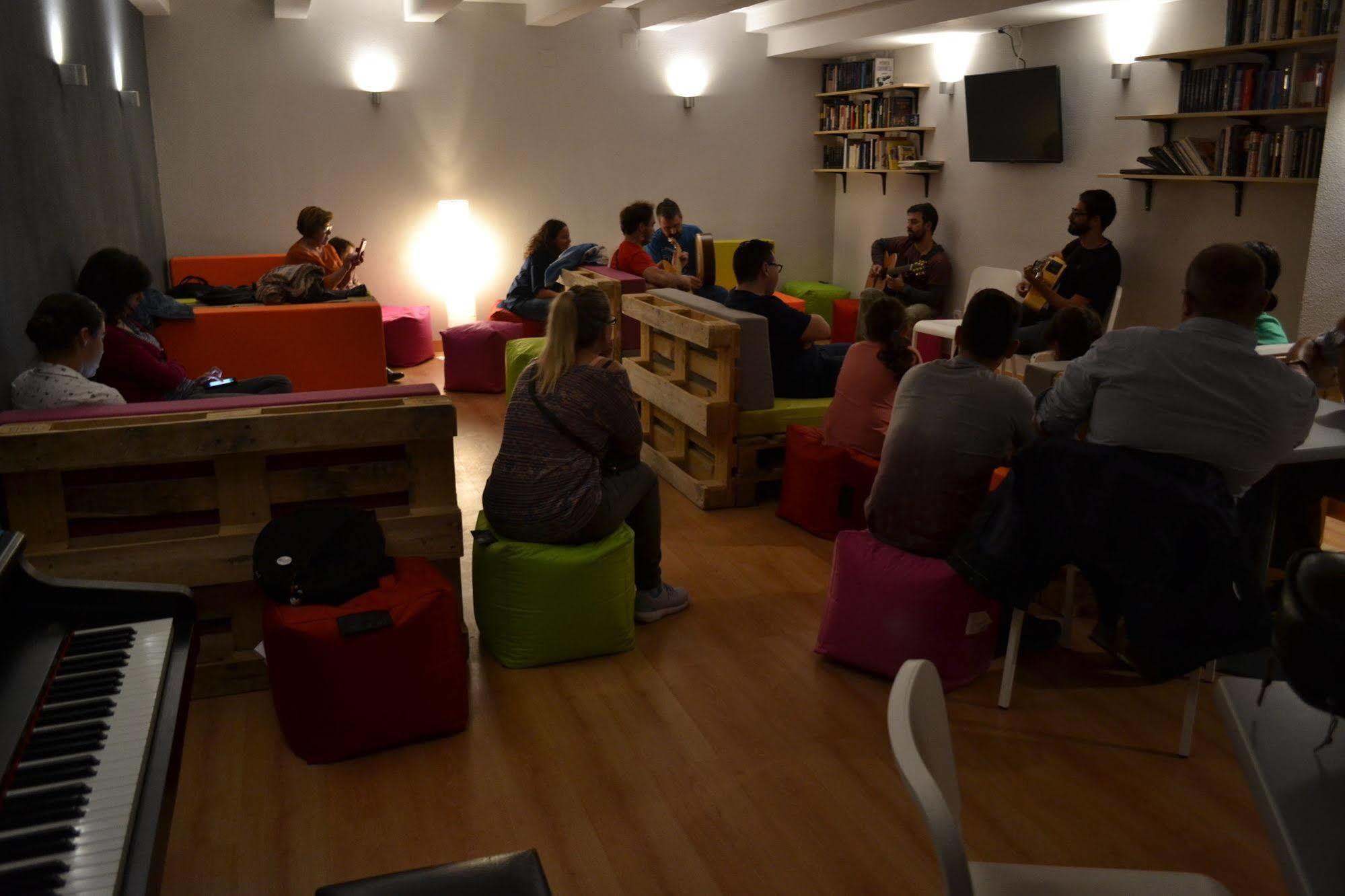 Burgo Hotel Alda Entrearcos מראה חיצוני תמונה